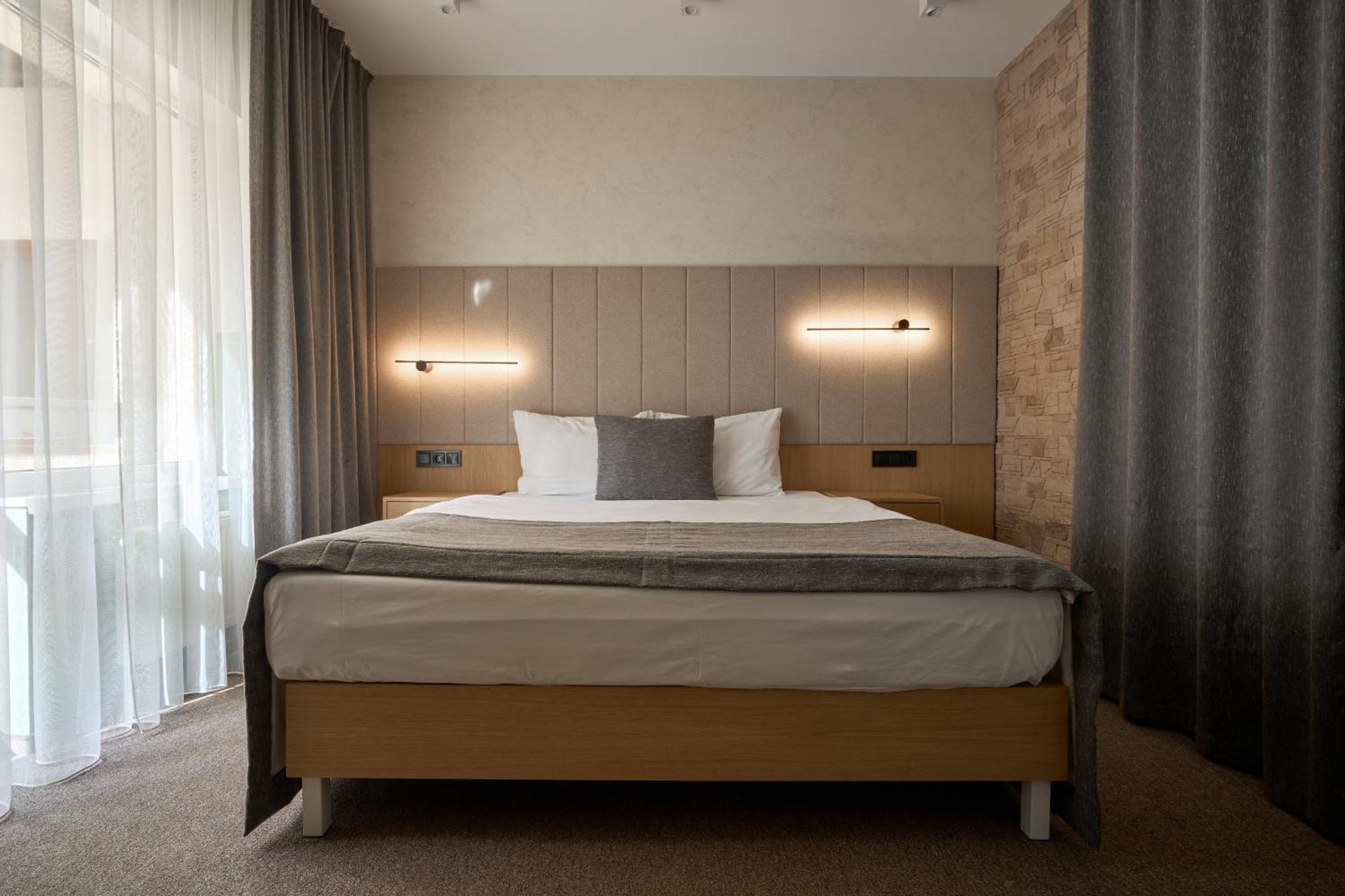 בוקובל Hotel Vedmezhyi Dvir מראה חיצוני תמונה