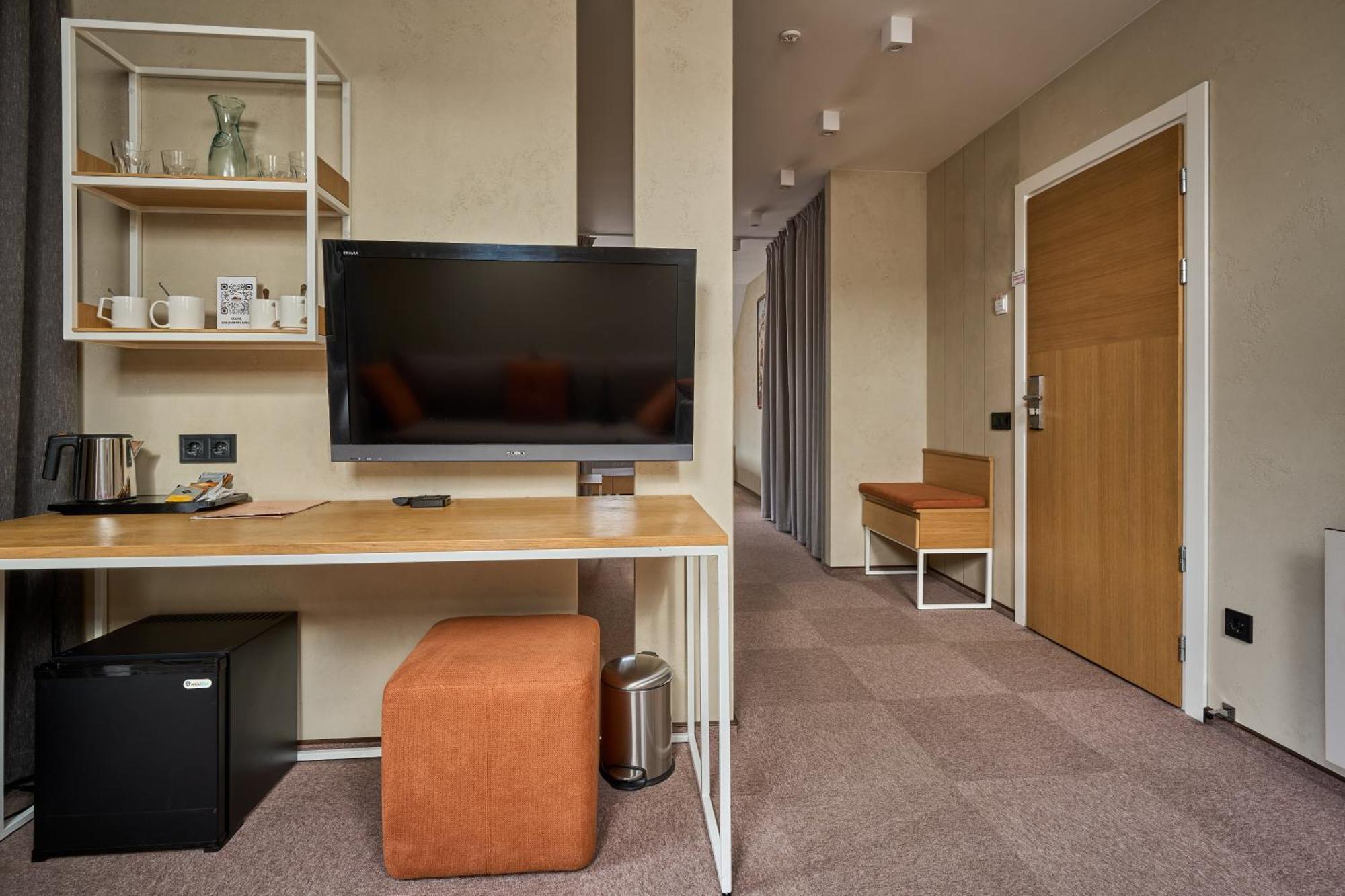 בוקובל Hotel Vedmezhyi Dvir מראה חיצוני תמונה